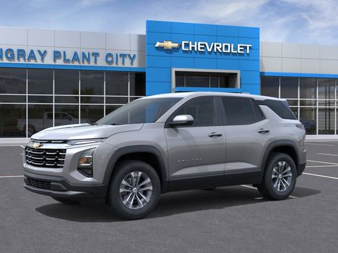New 2026 Chevrolet Equinox LT FWD image 2