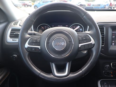 Used 2020 Jeep Compass Latitude w/ Popular Equipment Group FWD image 14