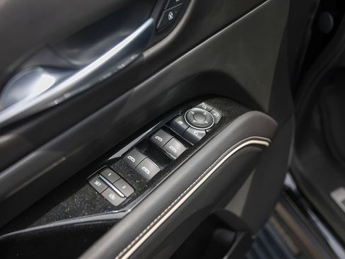 Used 2021 Cadillac Escalade Premium Luxury w/ Driver Assist Tech Package AWD/4WD image 24