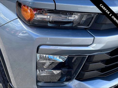 Used 2025 Chevrolet Silverado 2500 Custom w/ Custom Value Package image 31