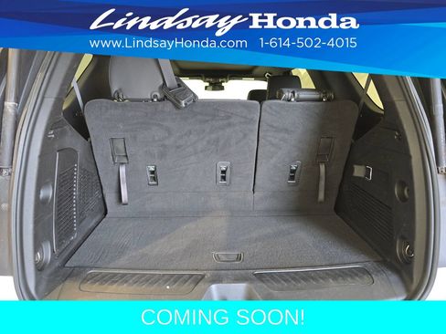 Used 2023 GMC Yukon SLT AWD/4WD image 8
