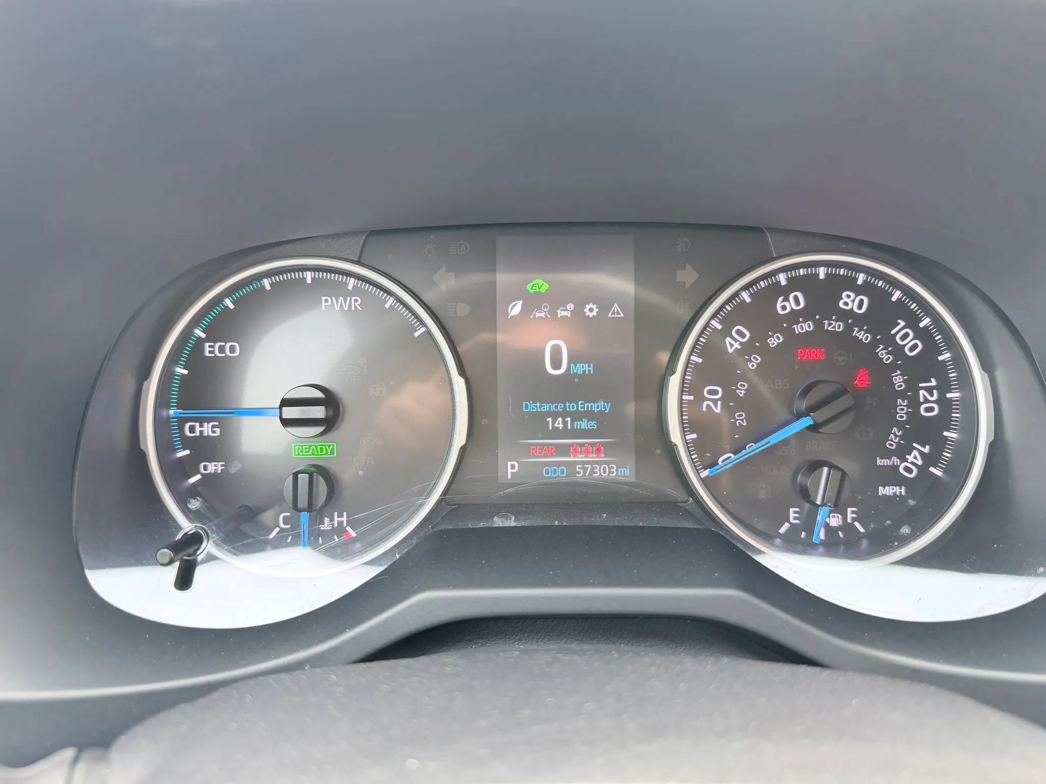 Used 2021 Toyota RAV4 LE AWD/4WD image 25