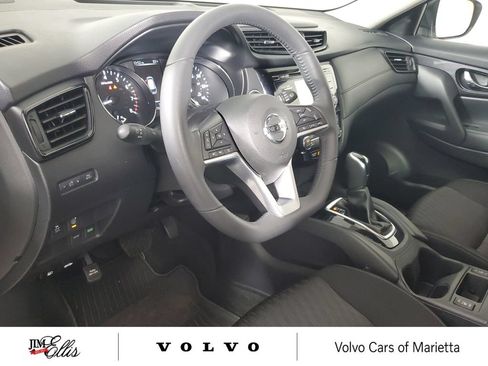 Used 2017 Nissan Rogue SV FWD image 24