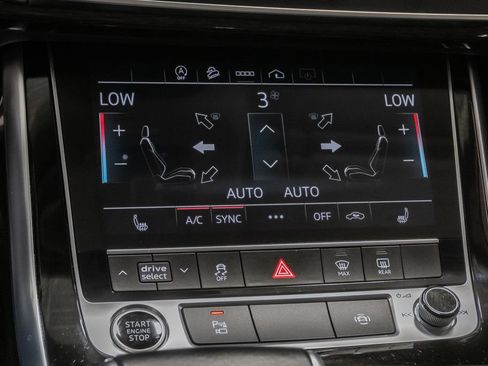 Used 2023 Audi Q7 2.0T Premium w/ Convenience Package AWD/4WD image 21