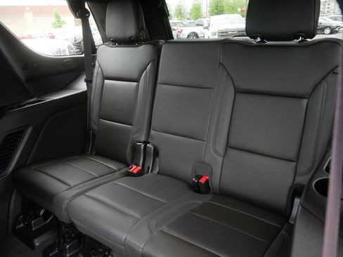 Used 2023 Chevrolet Tahoe High Country AWD/4WD image 21