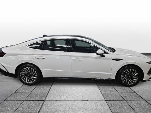 Used 2024 Hyundai Sonata Limited image 4