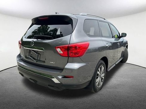 Used 2019 Nissan Pathfinder S AWD/4WD image 17
