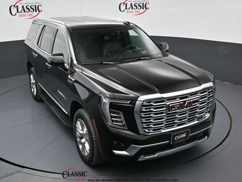 Used 2025 GMC Yukon Denali AWD/4WD image 1