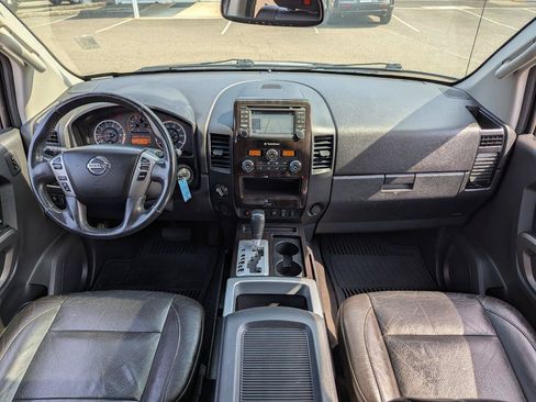 Used 2015 Nissan Titan SL w/ SL Moonroof Package AWD/4WD image 24