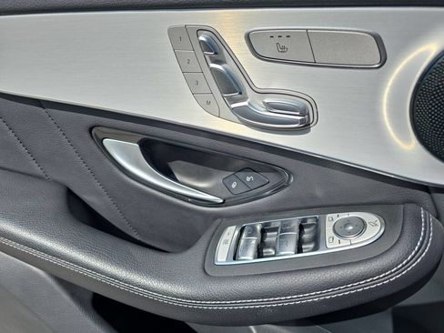 Used 2022 Mercedes-Benz GLC 300 4MATIC Coupe image 27