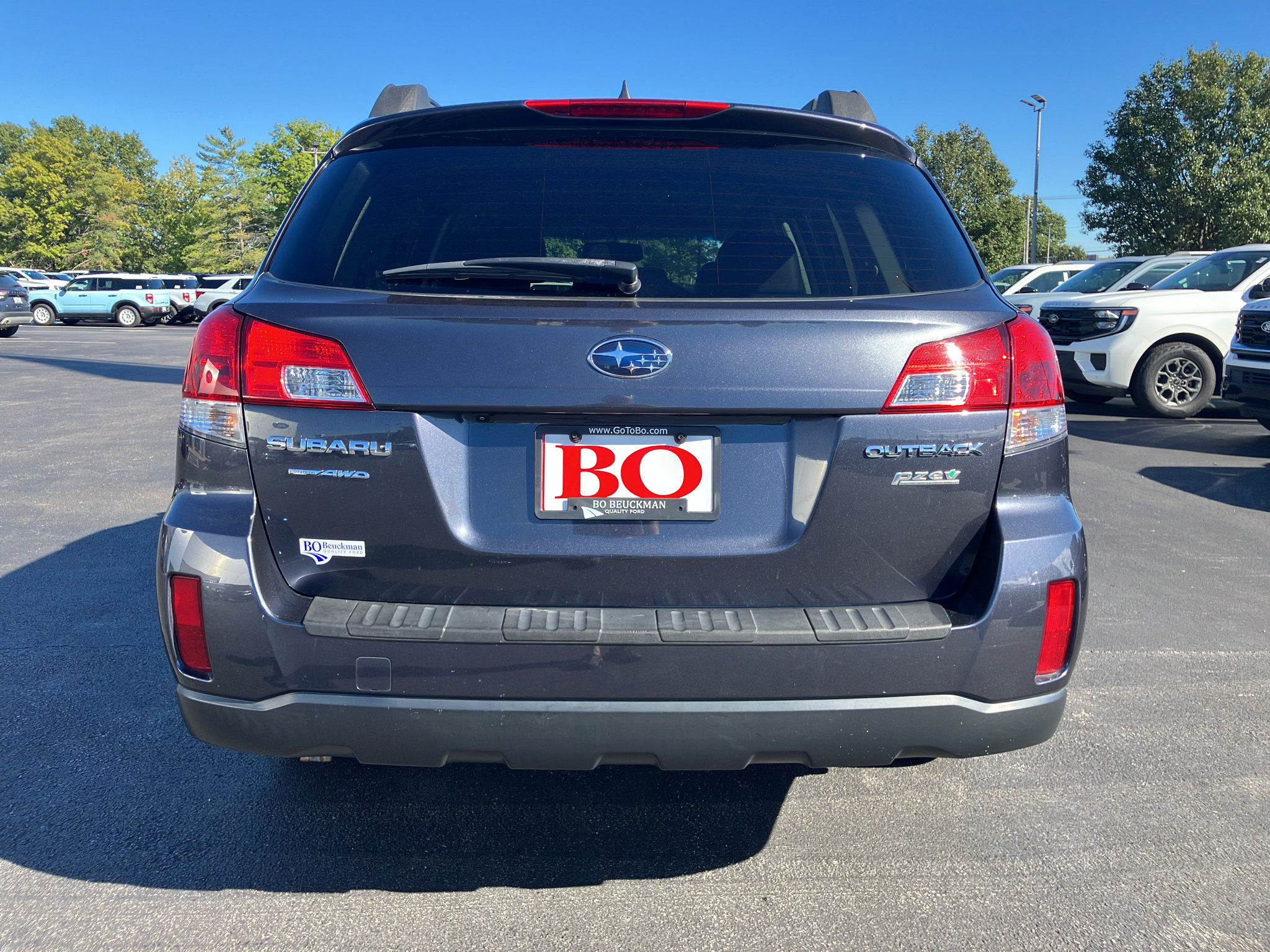Used 2013 Subaru Outback 2.5i Limited w/ Moonroof Pkg AWD/4WD image 5