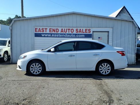 Used 2018 Nissan Sentra S FWD image 2