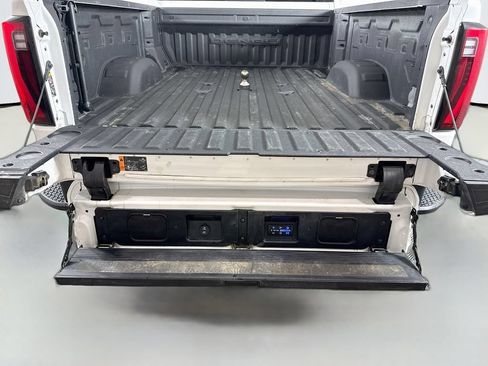 Used 2024 GMC Sierra 2500 Denali Ultimate AWD/4WD image 34