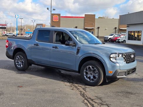 New 2025 Ford Maverick XLT w/ XLT Luxury Package AWD/4WD image 2