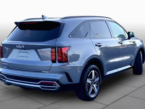 Used 2023 Kia Sorento S w/ Panoramic Sunroof Package FWD image 12