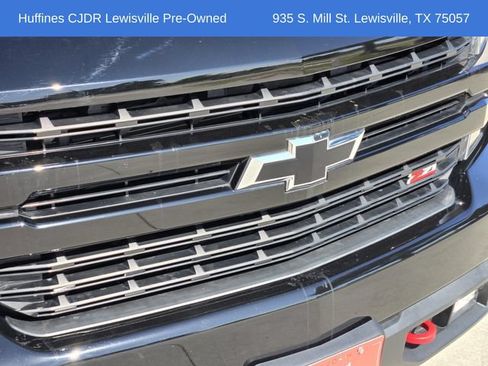 Used 2021 Chevrolet Silverado 1500 LT Trail Boss w/ Bed Protection Package AWD/4WD image 11