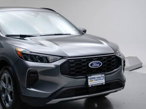 Used 2025 Ford Escape ST-Line FWD image 11