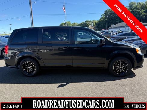 Used 2015 Dodge Grand Caravan SE FWD image 1