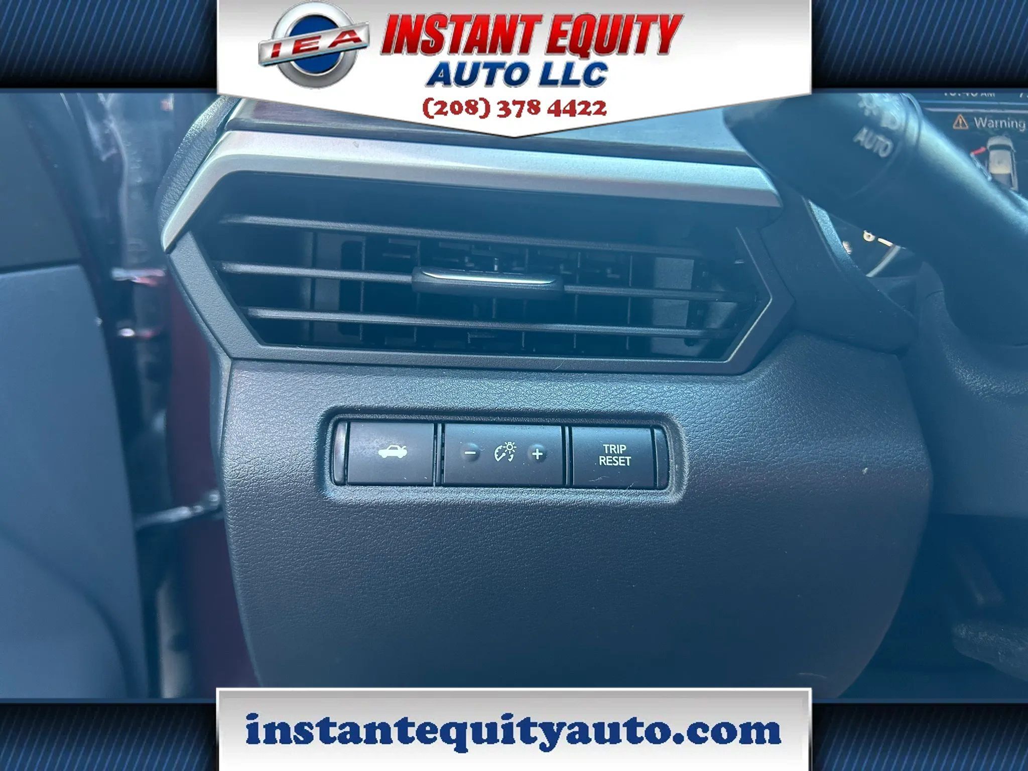 Used 2023 Nissan Altima 2.5 SV AWD/4WD image 12