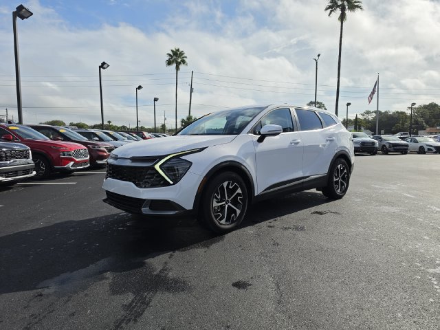 Used 2025 Kia Sportage EX FWD image 14