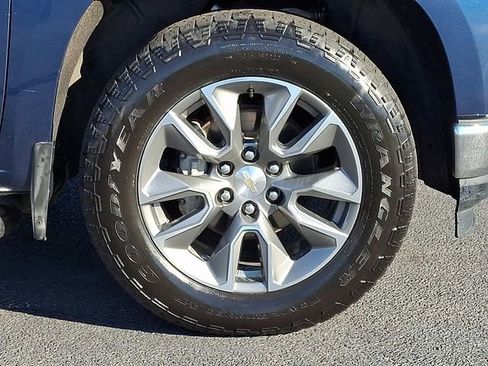 Used 2019 Chevrolet Silverado 1500 LT w/ All-Star Edition AWD/4WD image 11