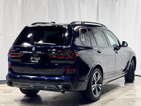 Used 2026 BMW X7 xDrive40i w/ M Sport Package AWD/4WD image 6