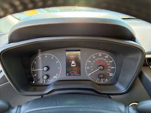 Used 2023 Toyota Corolla Cross LE image 22