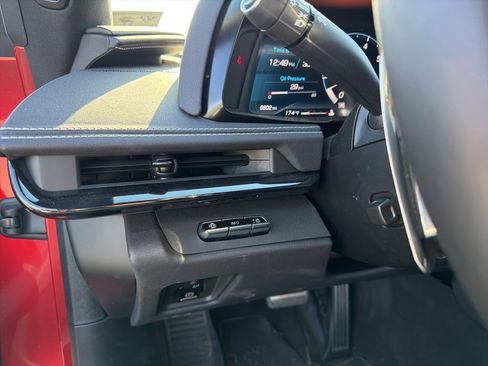 Used 2023 Chevrolet Corvette Stingray Preferred Cpe w/ Z51 Performance Package image 24