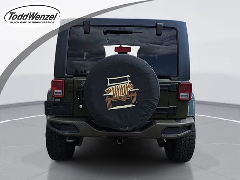 Used 2016 Jeep Wrangler Unlimited Sahara AWD/4WD image 5