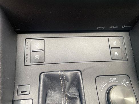 Used 2017 Lexus RC 200t F Sport RWD image 22