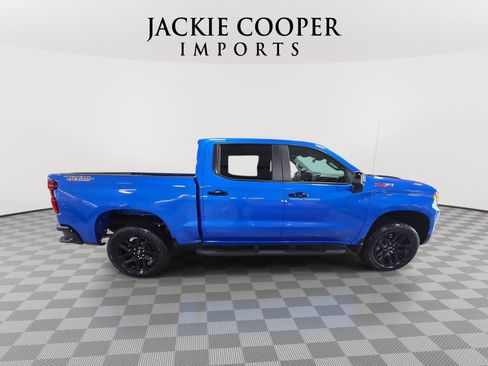 Used 2025 Chevrolet Silverado 1500 LT Trail Boss w/ Convenience Package II AWD/4WD image 4