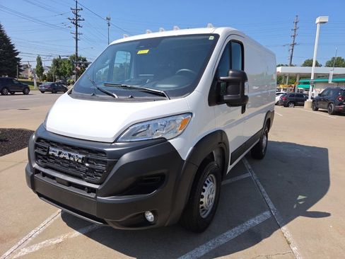 Used 2025 RAM ProMaster 1500 w/ Premium Convenience Group FWD image 5