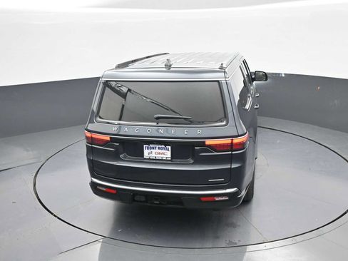Used 2024 Jeep Wagoneer L Series II w/ Flexible Seating Group AWD/4WD image 42