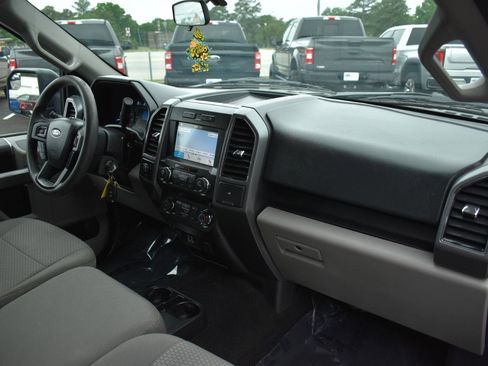 Used 2019 Ford F150 XLT AWD/4WD image 13
