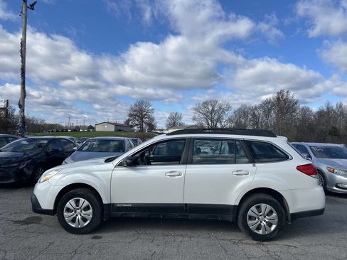 Used 2013 Subaru Outback 2.5i image 4