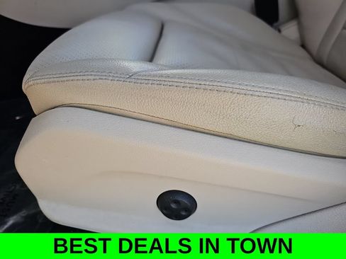 Used 2019 Mercedes-Benz GLC 350e 4MATIC image 28