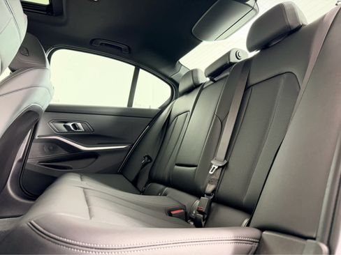 Certified 2025 BMW 330i xDrive Sedan w/ Convenience Package image 18