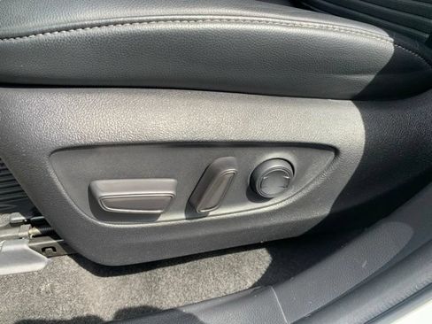 Used 2023 Toyota Highlander XSE AWD/4WD image 14