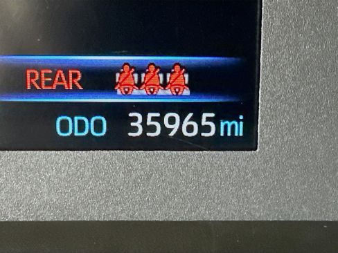 Used 2024 Toyota Corolla LE image 19