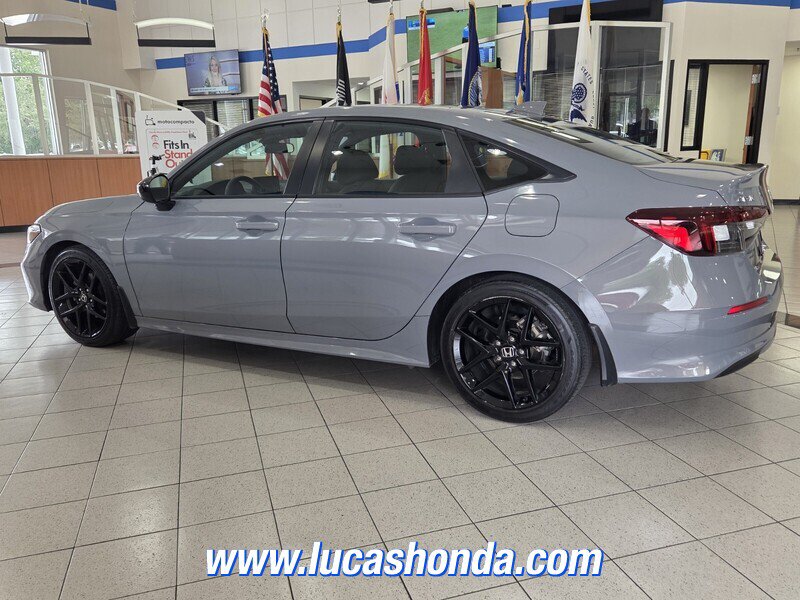 Used 2025 Honda Civic Sport image 6