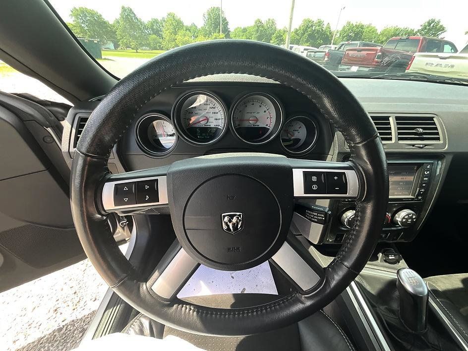 Used 2009 Dodge Challenger SRT8 w/ SRT Option Group II RWD image 32