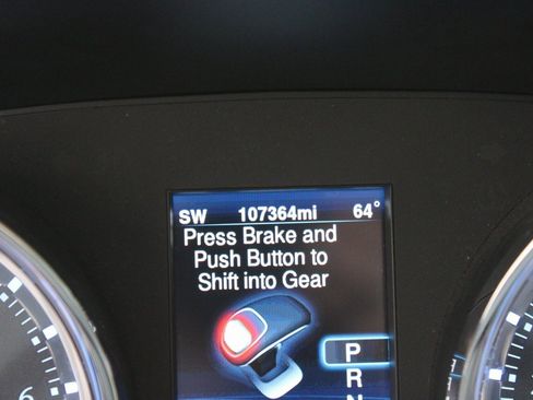 Used 2013 Chrysler 300 image 9