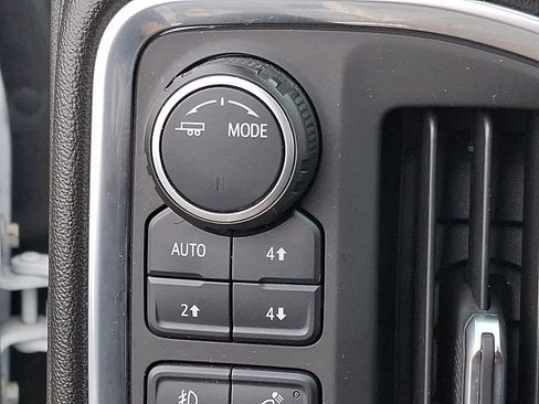 Used 2021 Chevrolet Silverado 1500 LTZ image 25