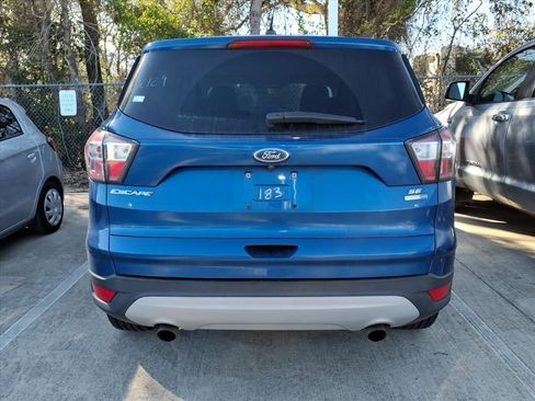 Used 2017 Ford Escape SE image 5