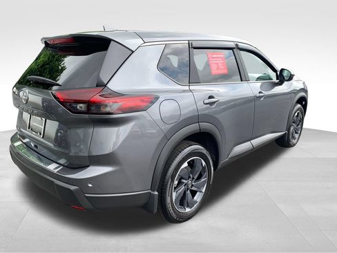 Used 2026 Nissan Rogue SV w/ Cold Weather Package FWD image 6