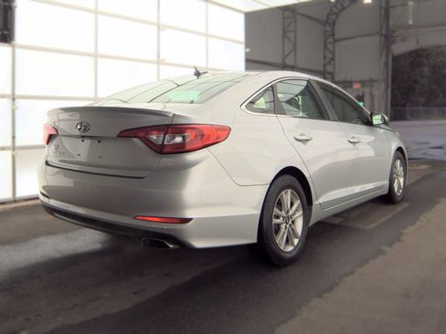 Used 2017 Hyundai Sonata SE FWD image 7
