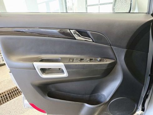 Used 2014 Chevrolet Captiva Sport LTZ image 27