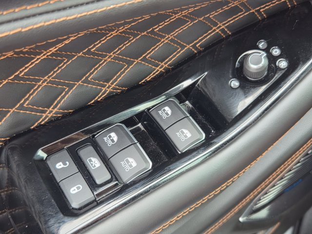 Used 2024 Jeep Grand Cherokee Summit AWD/4WD image 29