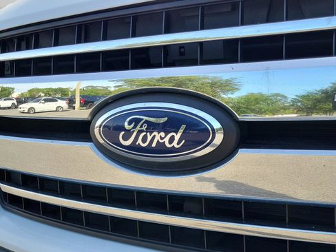 Used 2019 Ford F150 XLT w/ Trailer Tow Package AWD/4WD image 10