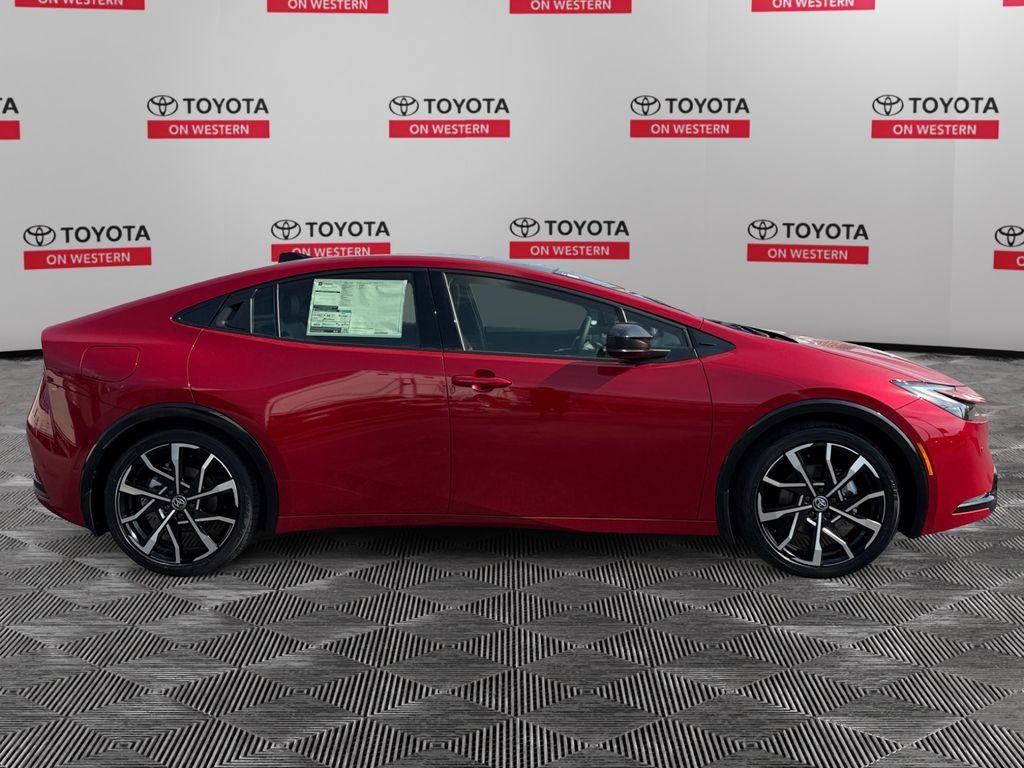 New 2026 Toyota Prius Plug-In Hybrid FWD image 4